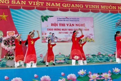 Hội thi văn nghệ chào mừng Ngày Nhà giáo Việt Nam tại trường tiểu học Thanh Nguyên