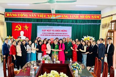 GẶP MẶT VÀ CHÚC MỪNG CÔ GIÁO LÊ THỊ MINH LƯƠNG NGHỈ HƯU THEO CHẾ ĐỘ BẢO HIỂM